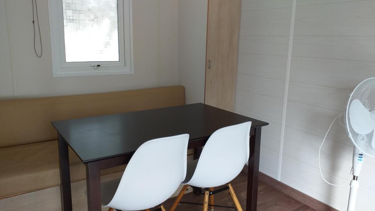 Mobilhome Chez Cathy & Simon Marseillan Kültér fotó